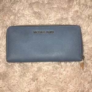 Michael kors wallet